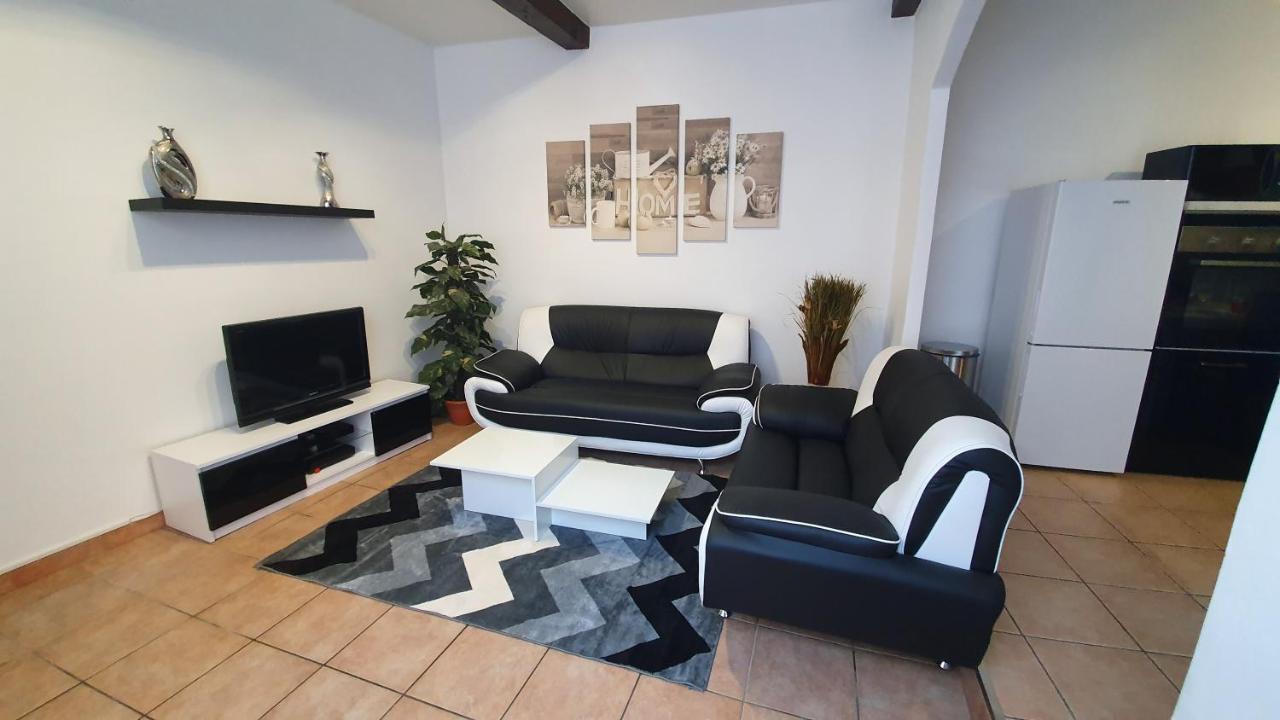 La Caverne De La Rose D'Or Apartman Orange  Kültér fotó