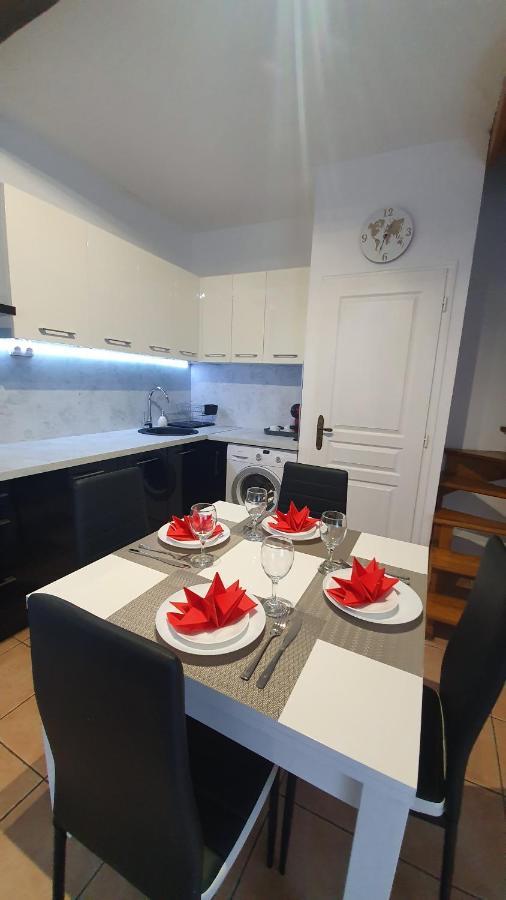 La Caverne De La Rose D'Or Apartman Orange  Kültér fotó